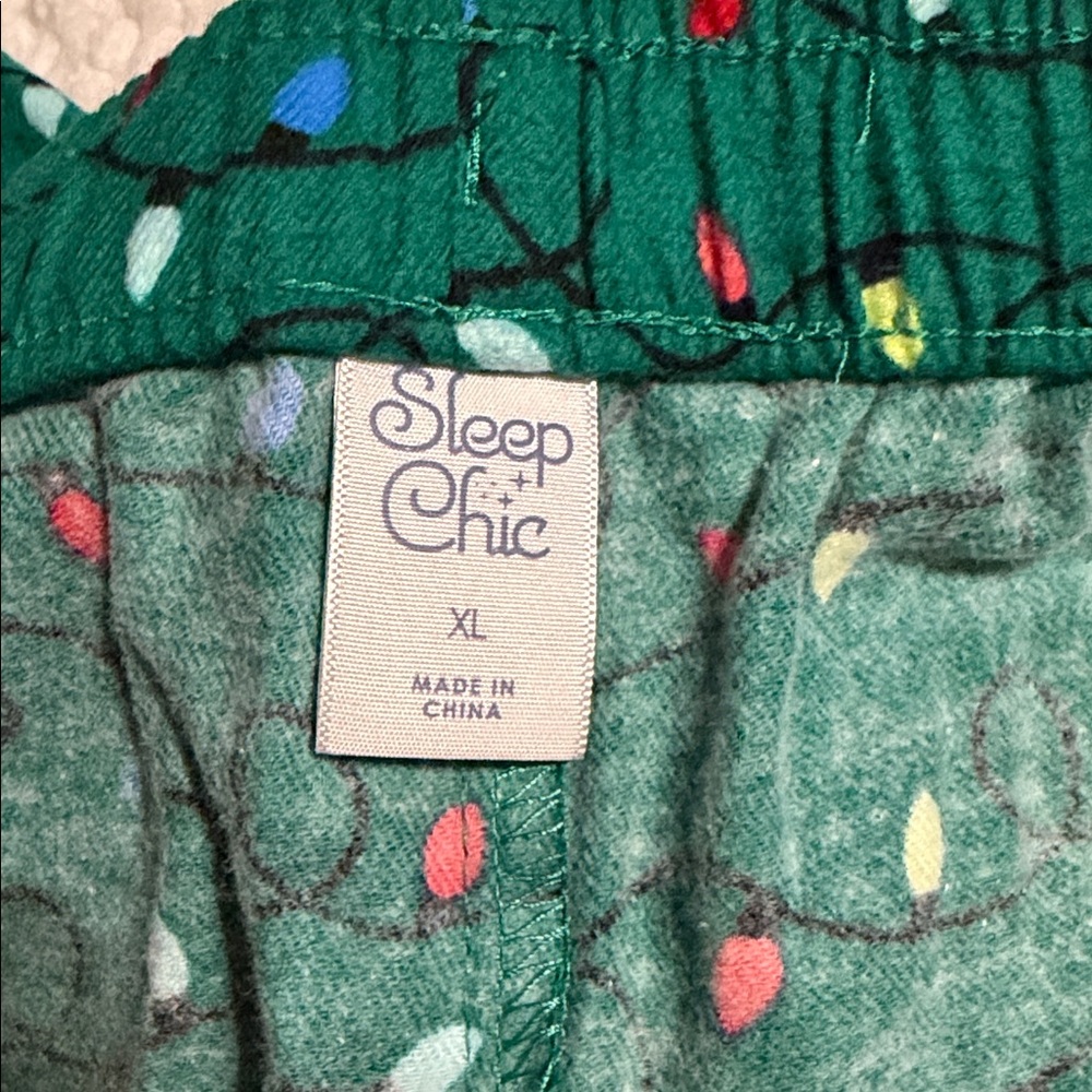 Festive Green Kids Pajamas with Colorful Lights - Picture 5 of 6